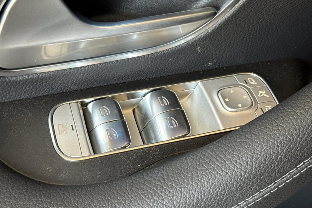 new 2025 Mercedes-Benz GLS 450 car, priced at $96,220