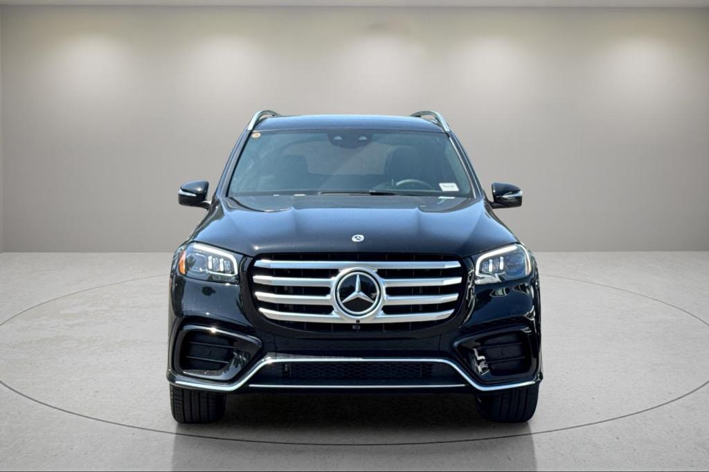 new 2025 Mercedes-Benz GLS 450 car, priced at $96,220
