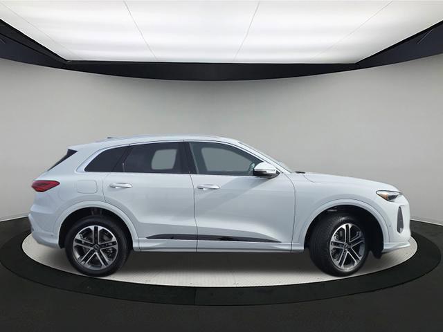 new 2025 Audi Q5 car, priced at $54,027