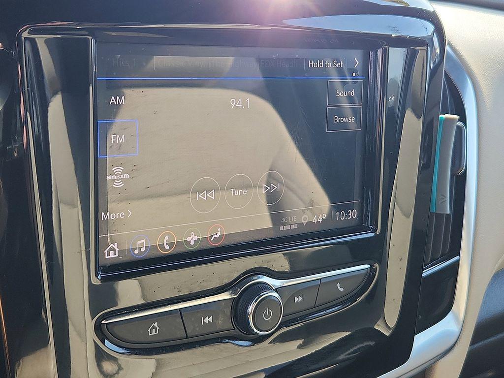 used 2022 Chevrolet Traverse car, priced at $22,976