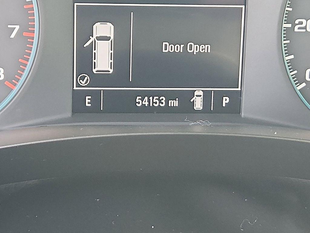 used 2022 Chevrolet Traverse car, priced at $22,976