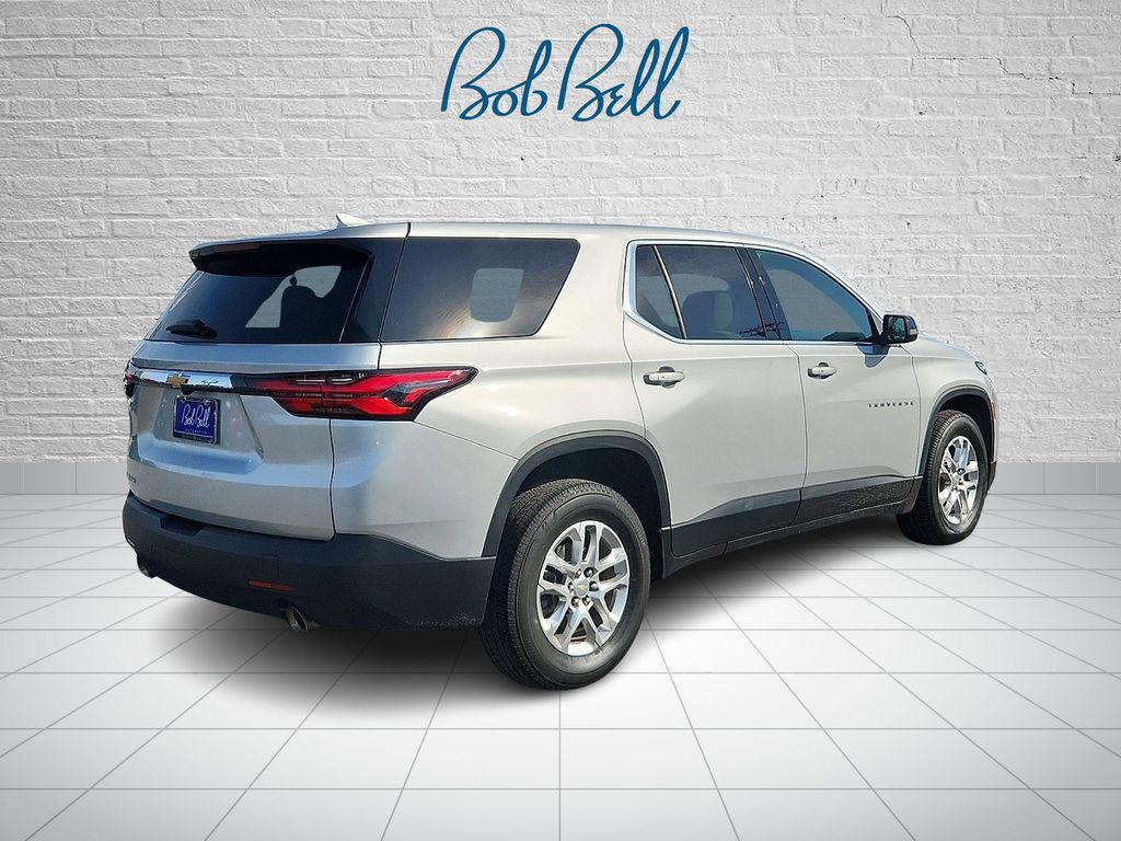 used 2022 Chevrolet Traverse car, priced at $22,976