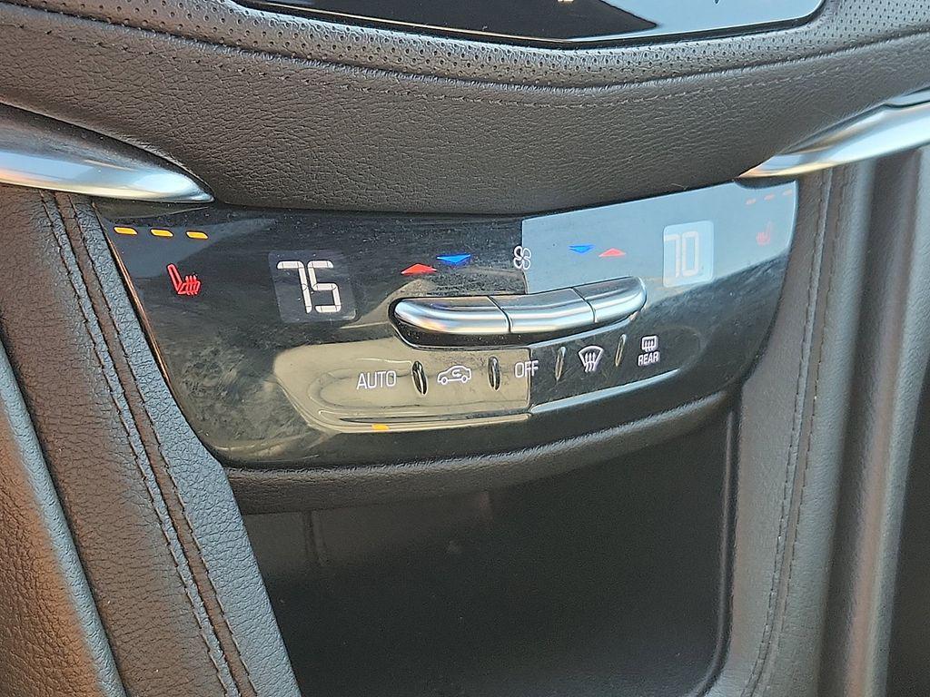 used 2021 Cadillac XT5 car, priced at $27,593