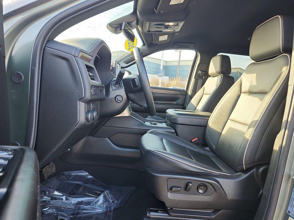 used 2023 Chevrolet Suburban car, priced at $40,712