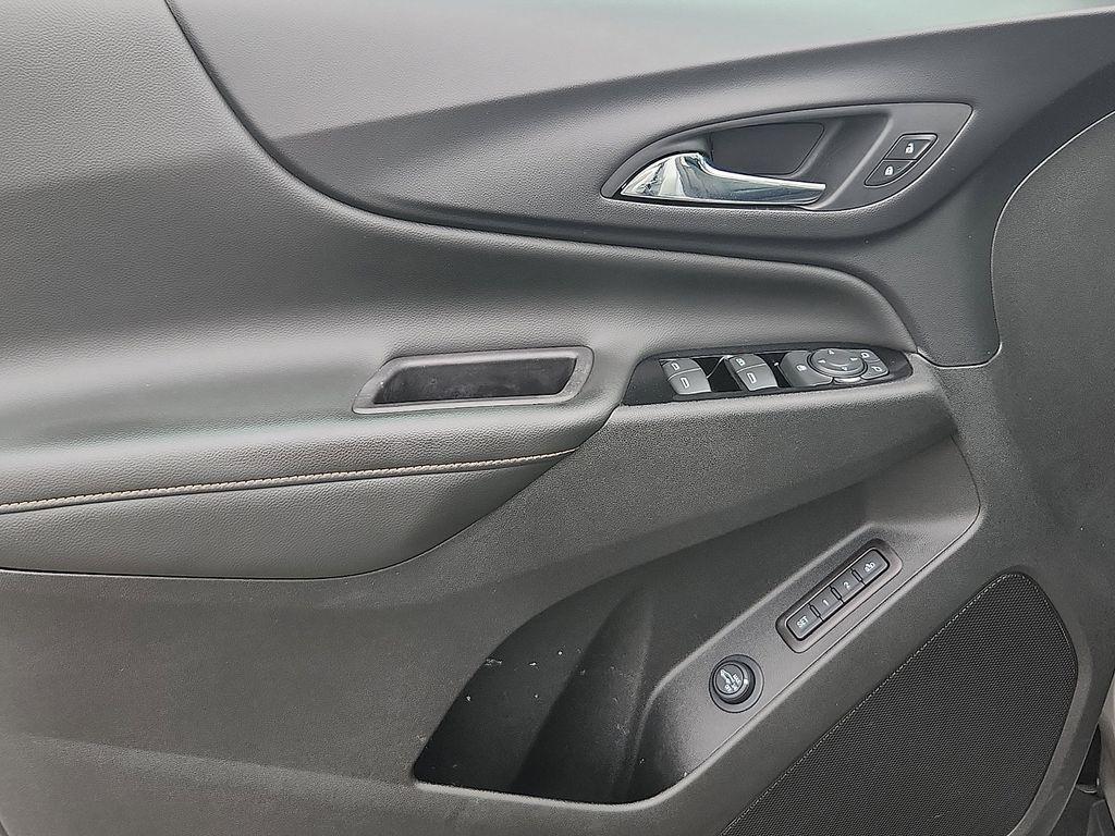 used 2022 Chevrolet Equinox car, priced at $21,499