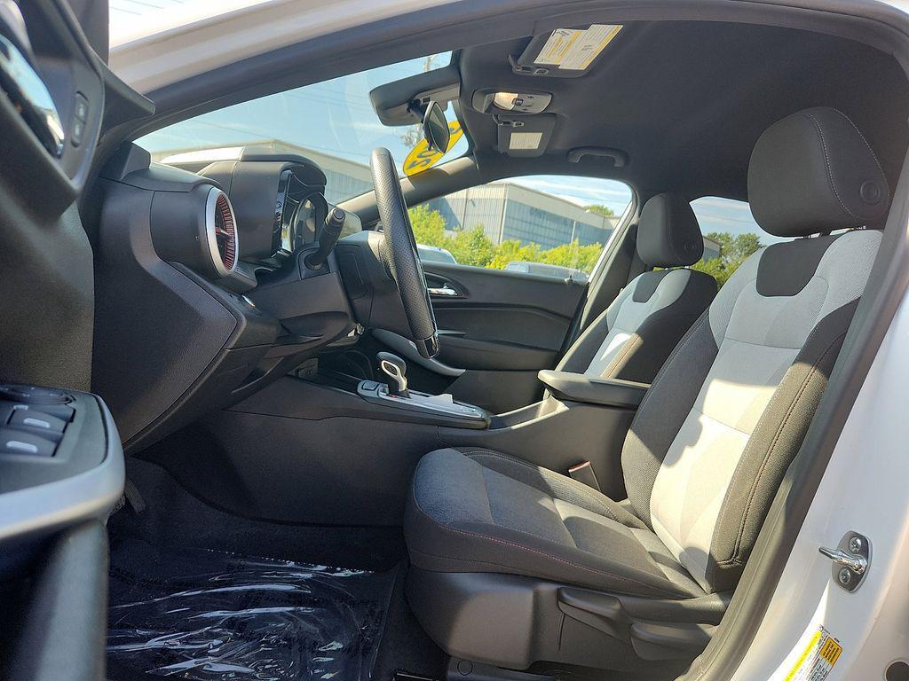 used 2025 Chevrolet Trax car, priced at $22,886