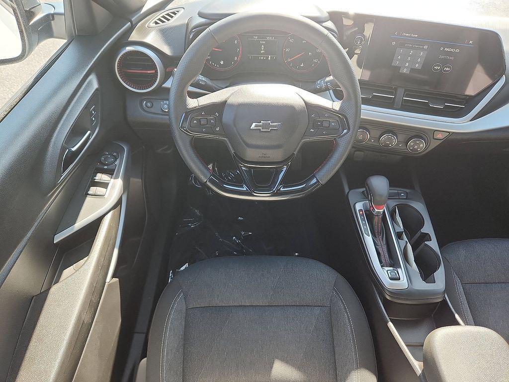 used 2025 Chevrolet Trax car, priced at $22,886