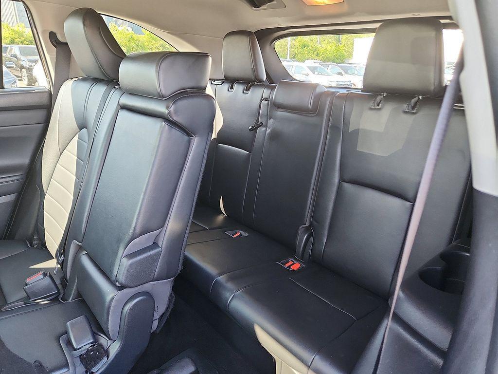 used 2022 Toyota Highlander car, priced at $29,833