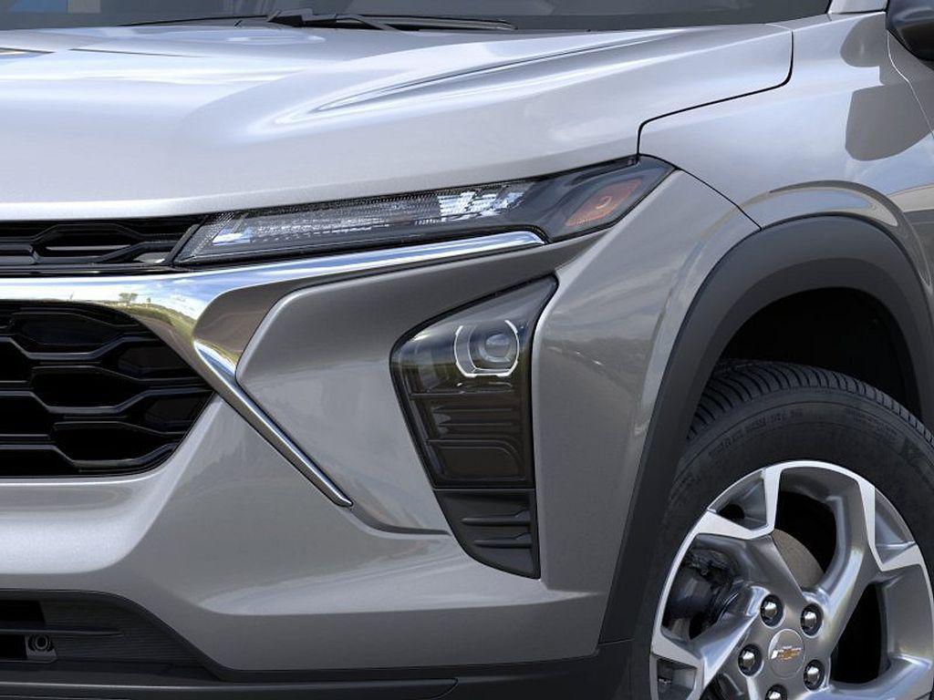 new 2026 Chevrolet Trax car, priced at $25,685