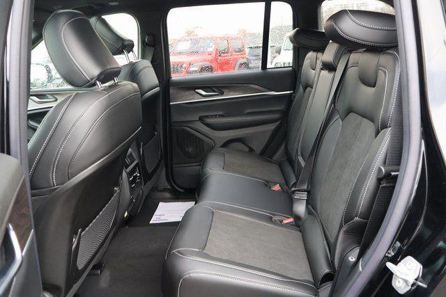 new 2026 Jeep Grand Cherokee car, priced at $46,750