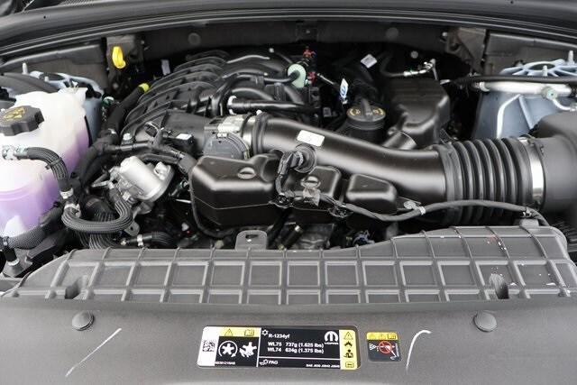 new 2025 Jeep Grand Cherokee car, priced at $42,010