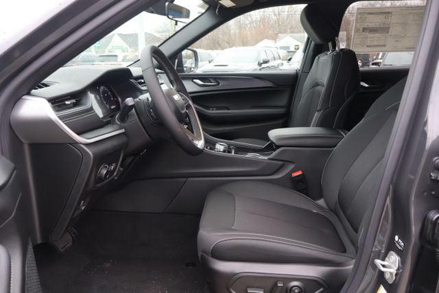 new 2026 Jeep Grand Cherokee car, priced at $43,100