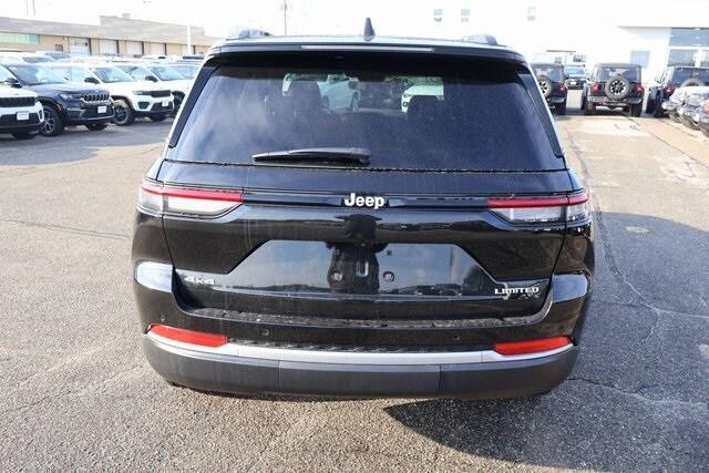 new 2026 Jeep Grand Cherokee car, priced at $47,210