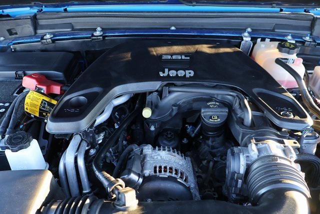 used 2021 Jeep Gladiator car, priced at $33,495