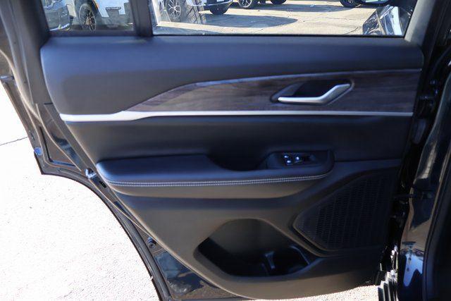 used 2024 Jeep Grand Cherokee car, priced at $36,995