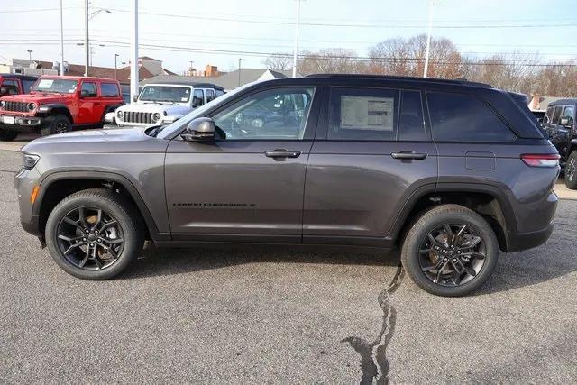 new 2025 Jeep Grand Cherokee car, priced at $49,235