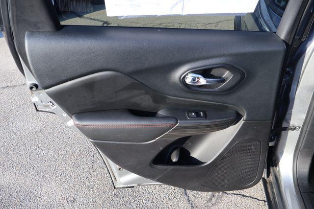 used 2016 Jeep Cherokee car, priced at $18,995