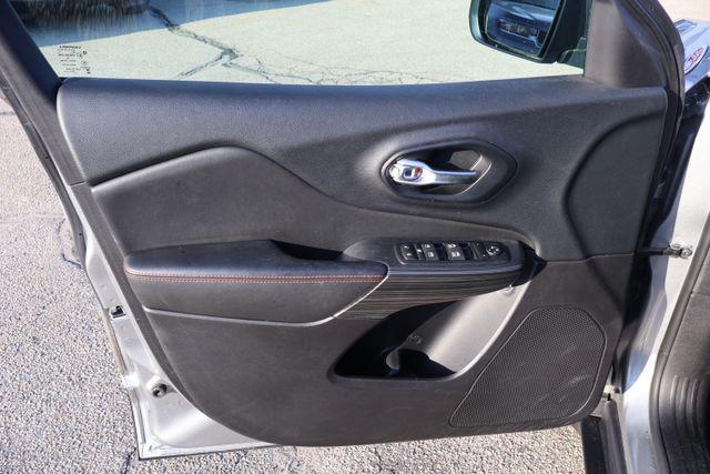 used 2016 Jeep Cherokee car, priced at $18,995