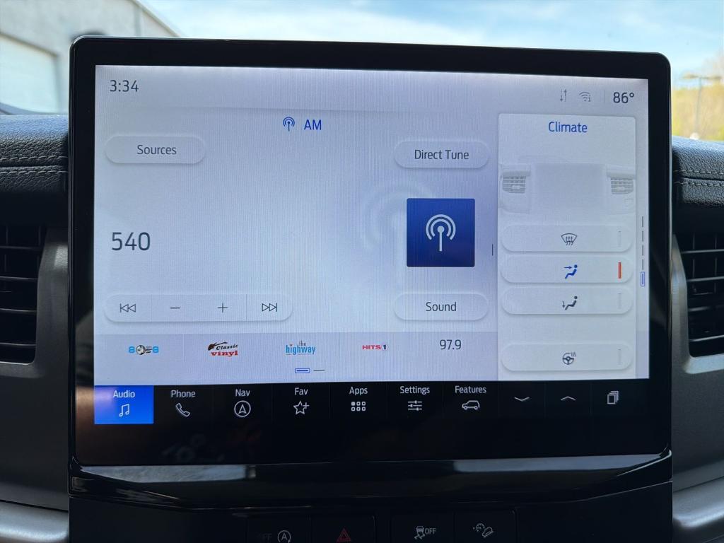 used 2024 Ford Expedition car, priced at $39,575