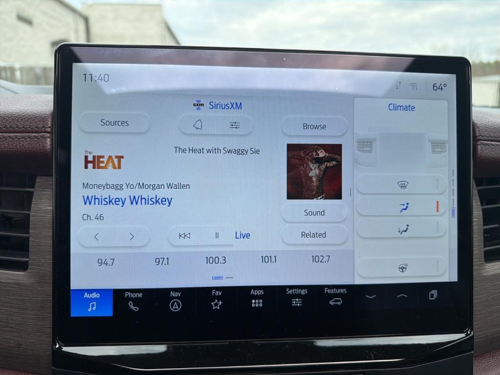 used 2024 Ford Expedition car, priced at $43,225