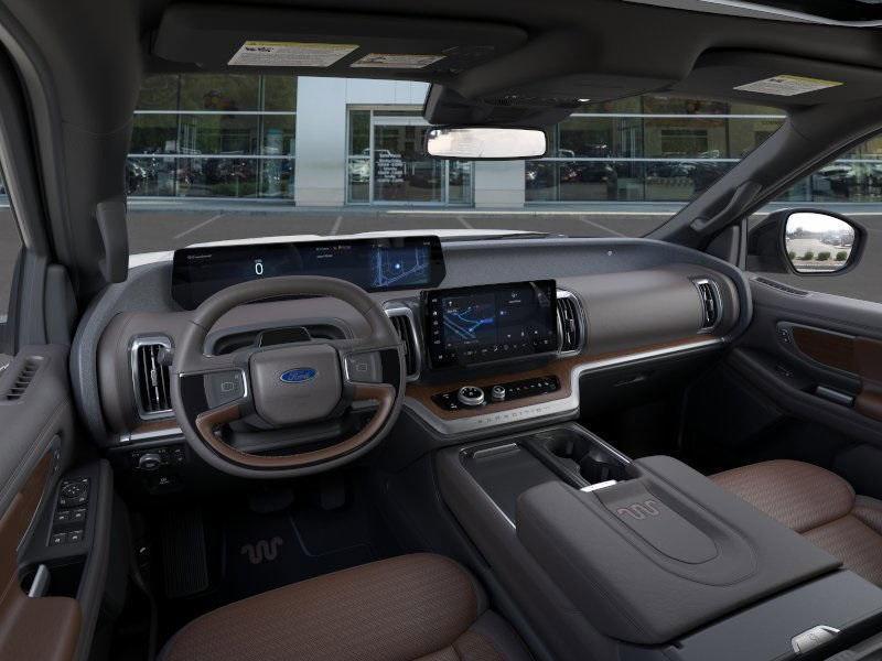 new 2025 Ford Expedition car, priced at $82,152