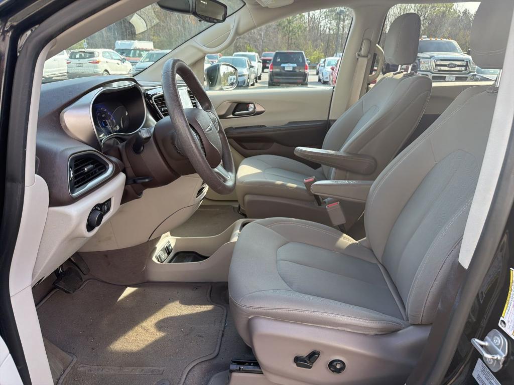 used 2017 Chrysler Pacifica car, priced at $12,990