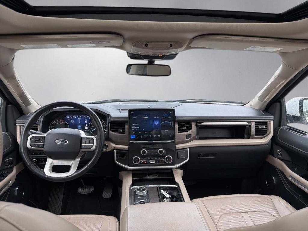 used 2024 Ford Expedition car, priced at $46,228