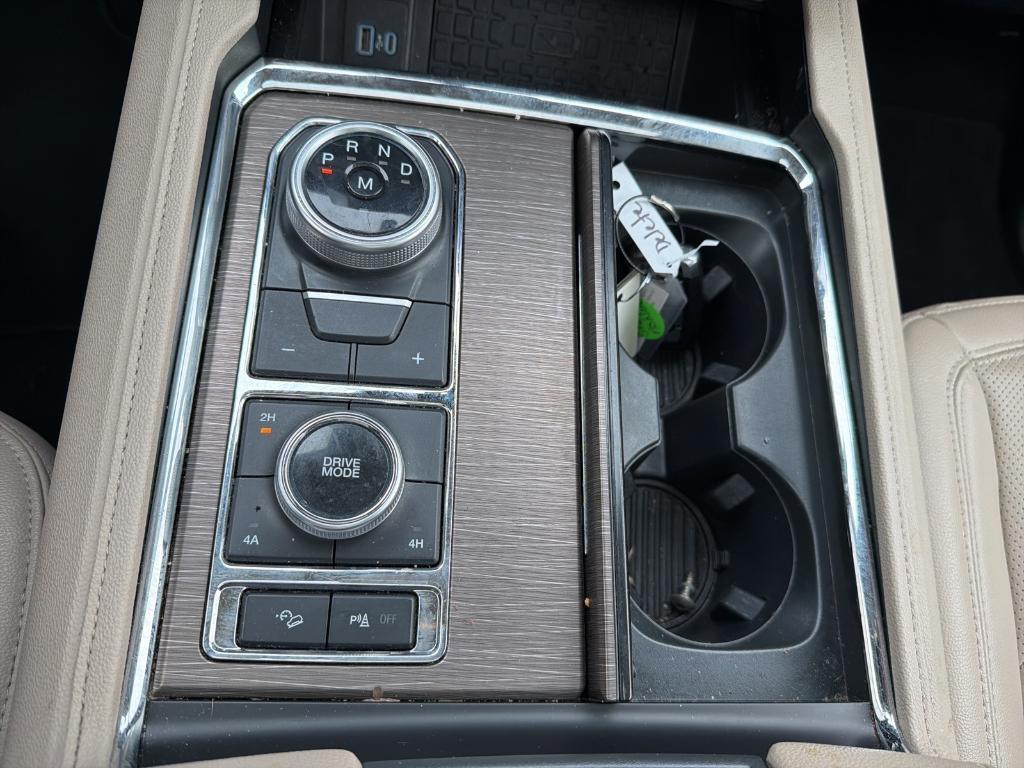 used 2024 Ford Expedition car, priced at $46,228