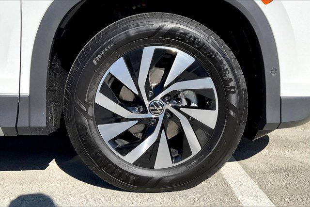 new 2026 Volkswagen Tiguan car, priced at $33,780