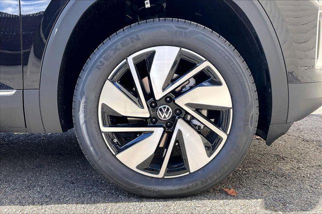 new 2026 Volkswagen Atlas car, priced at $53,535