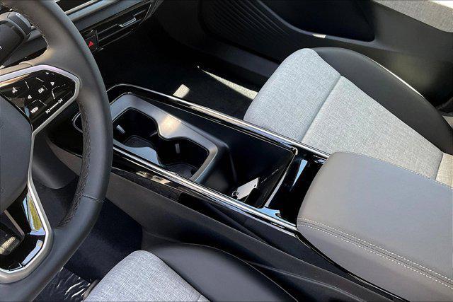 new 2025 Volkswagen ID.4 car, priced at $47,176