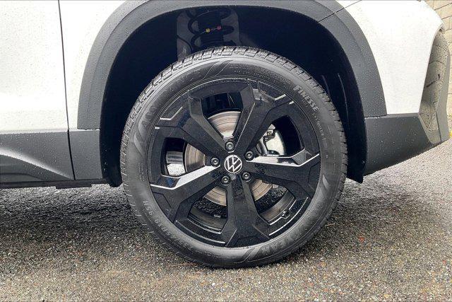 new 2026 Volkswagen Taos car, priced at $35,718