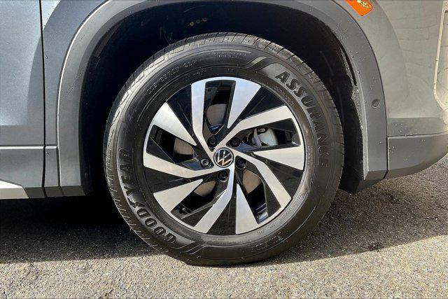 new 2026 Volkswagen Tiguan car, priced at $32,687