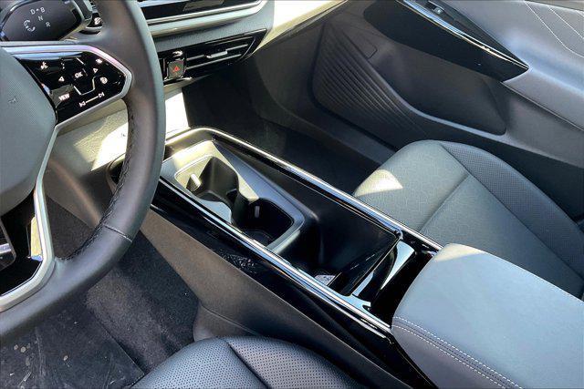 new 2025 Volkswagen ID.4 car, priced at $52,276