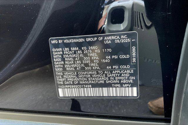 new 2025 Volkswagen ID.4 car, priced at $52,276