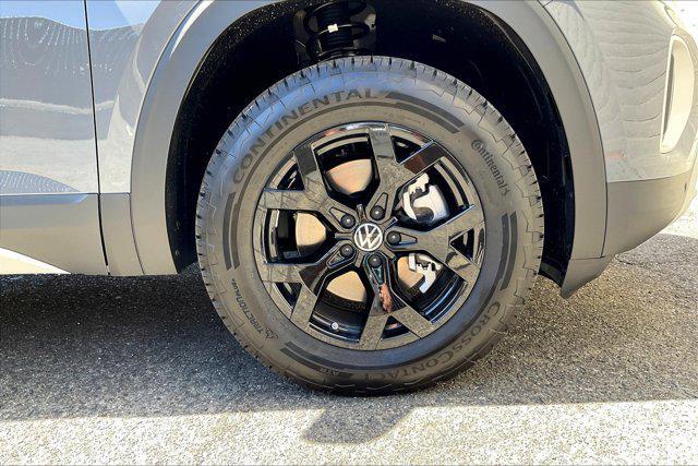 new 2026 Volkswagen Atlas car, priced at $51,234