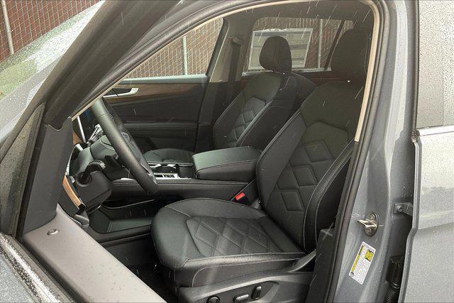 new 2026 Volkswagen Atlas car, priced at $48,742