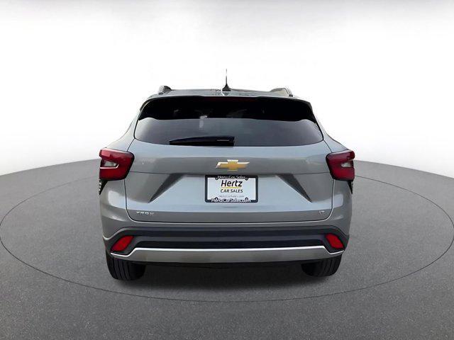 used 2025 Chevrolet Trax car, priced at $19,419