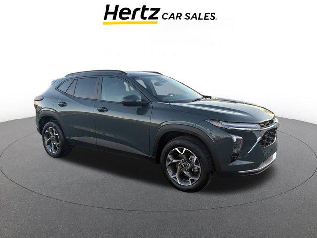 used 2025 Chevrolet Trax car, priced at $20,244