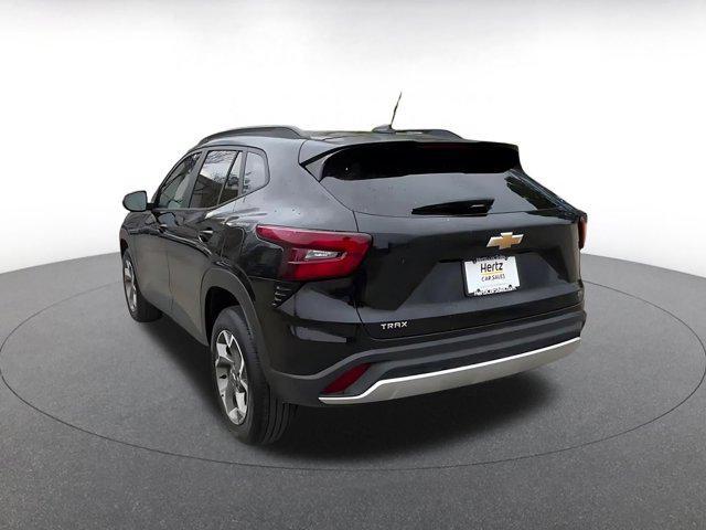 used 2025 Chevrolet Trax car, priced at $20,432