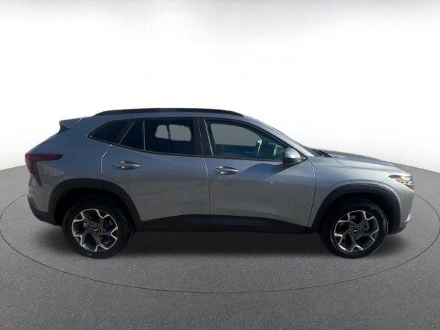 used 2025 Chevrolet Trax car, priced at $19,555