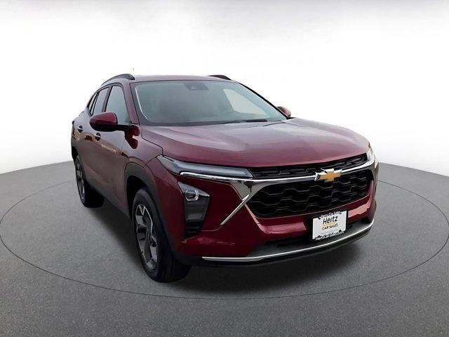 used 2025 Chevrolet Trax car, priced at $19,473