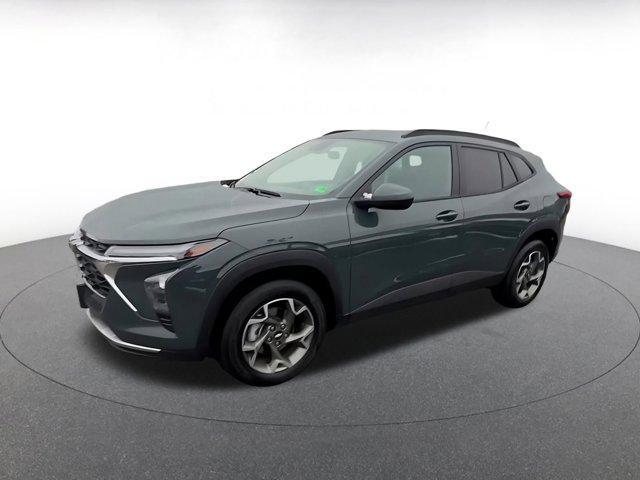 used 2025 Chevrolet Trax car, priced at $20,046