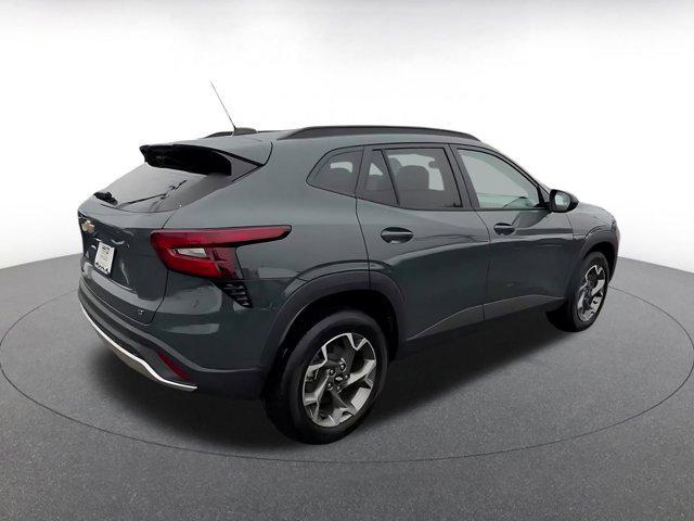 used 2025 Chevrolet Trax car, priced at $20,046