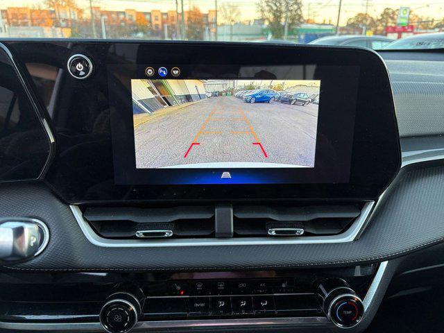 used 2025 Chevrolet Equinox car, priced at $25,769