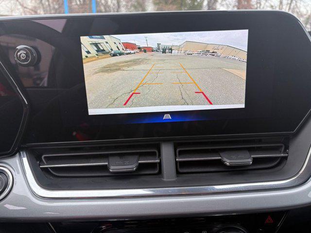 used 2025 Chevrolet Trax car, priced at $19,515