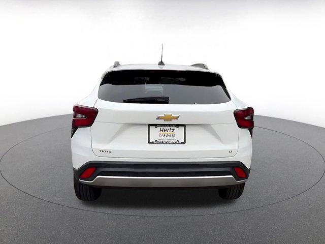 used 2025 Chevrolet Trax car, priced at $19,639