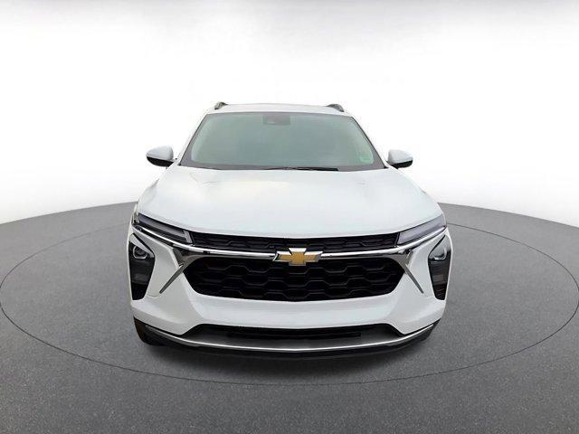 used 2025 Chevrolet Trax car, priced at $19,639