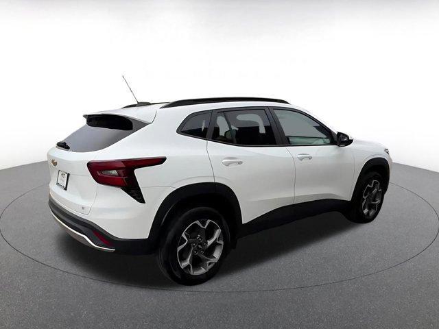 used 2025 Chevrolet Trax car, priced at $19,639