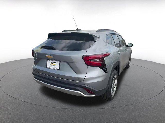 used 2025 Chevrolet Trax car, priced at $19,597
